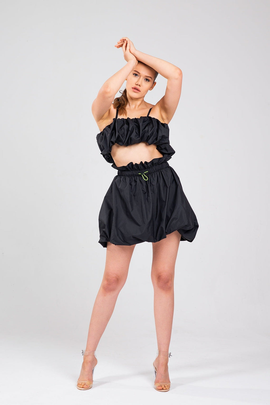 Kadın siyah bluz – AURA Volanlı Büstiyer | IMBUE color:siyah