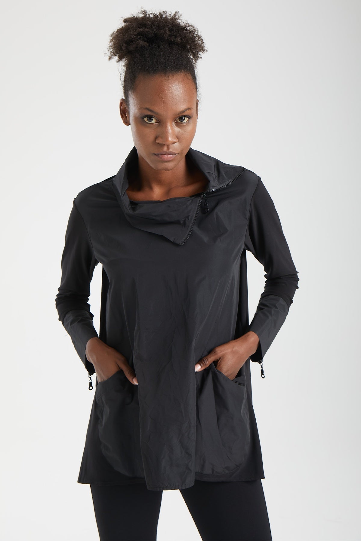 Kadın siyah tunik – ZENITH Yapısal Yüksek Yaka Tunik | IMBUE color:siyah