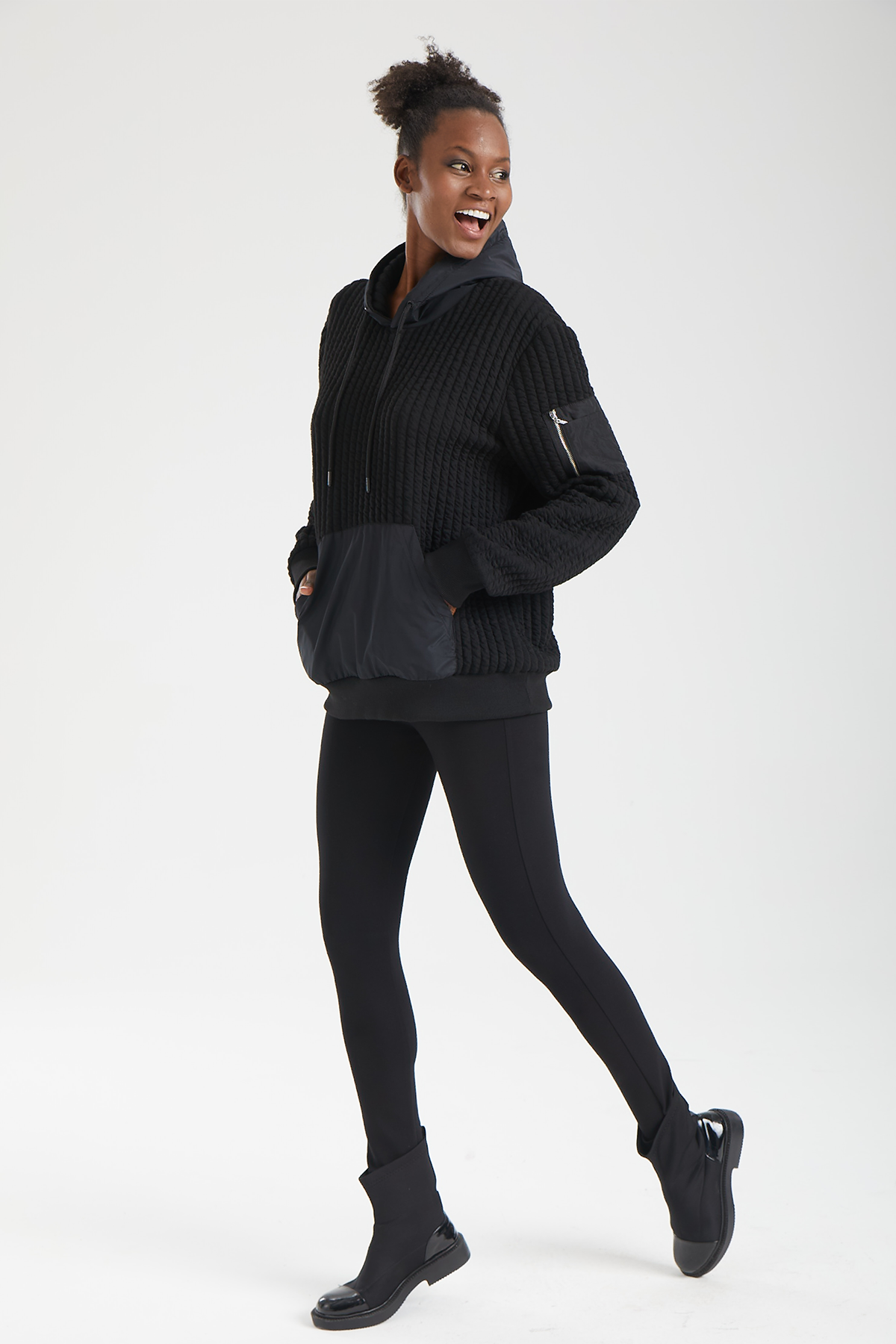 GRID Dokulu Kapüşonlu Sweatshirt