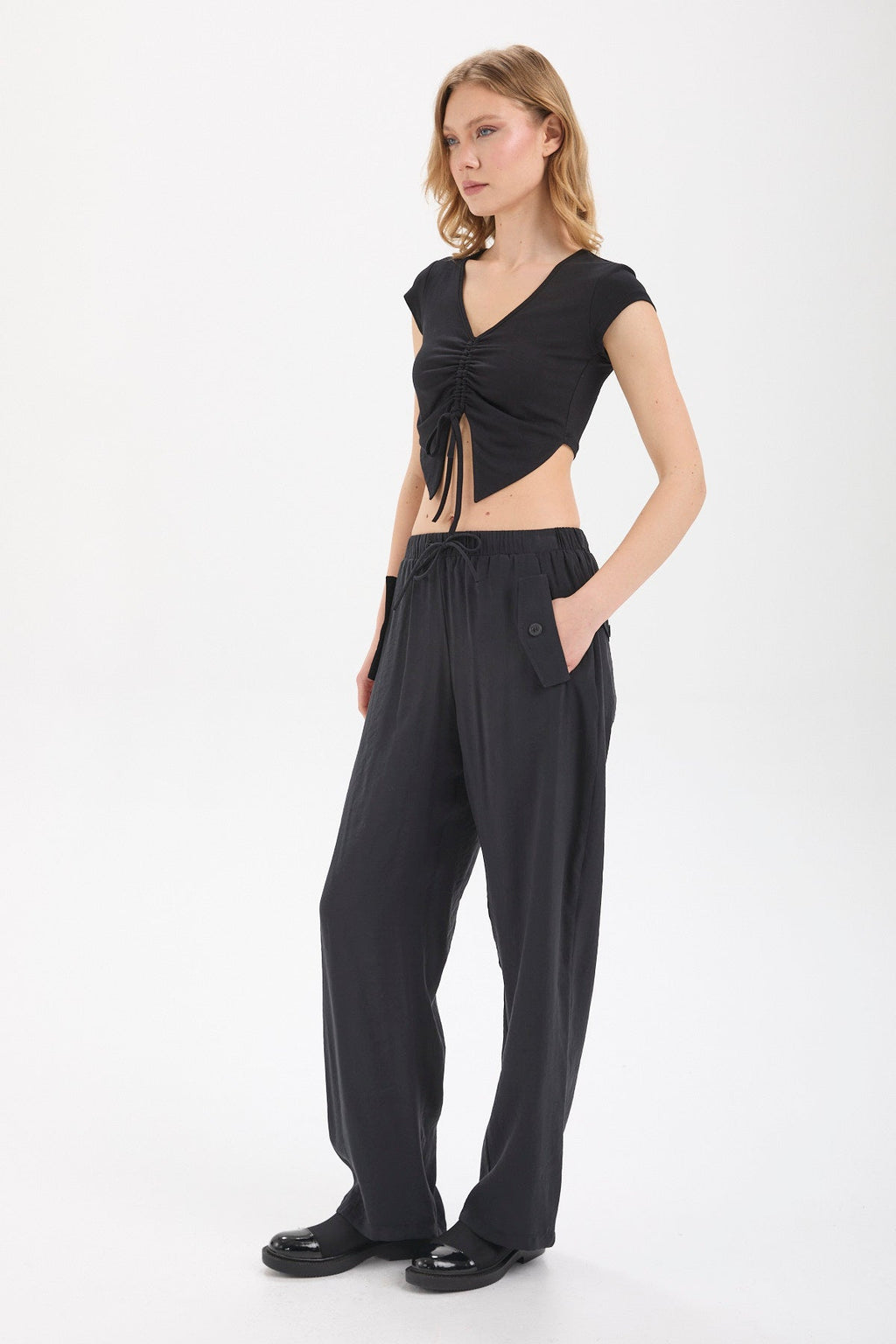 Kadın siyah pantolon – KAI Geniş Paça Pantolon | IMBUE color:siyah