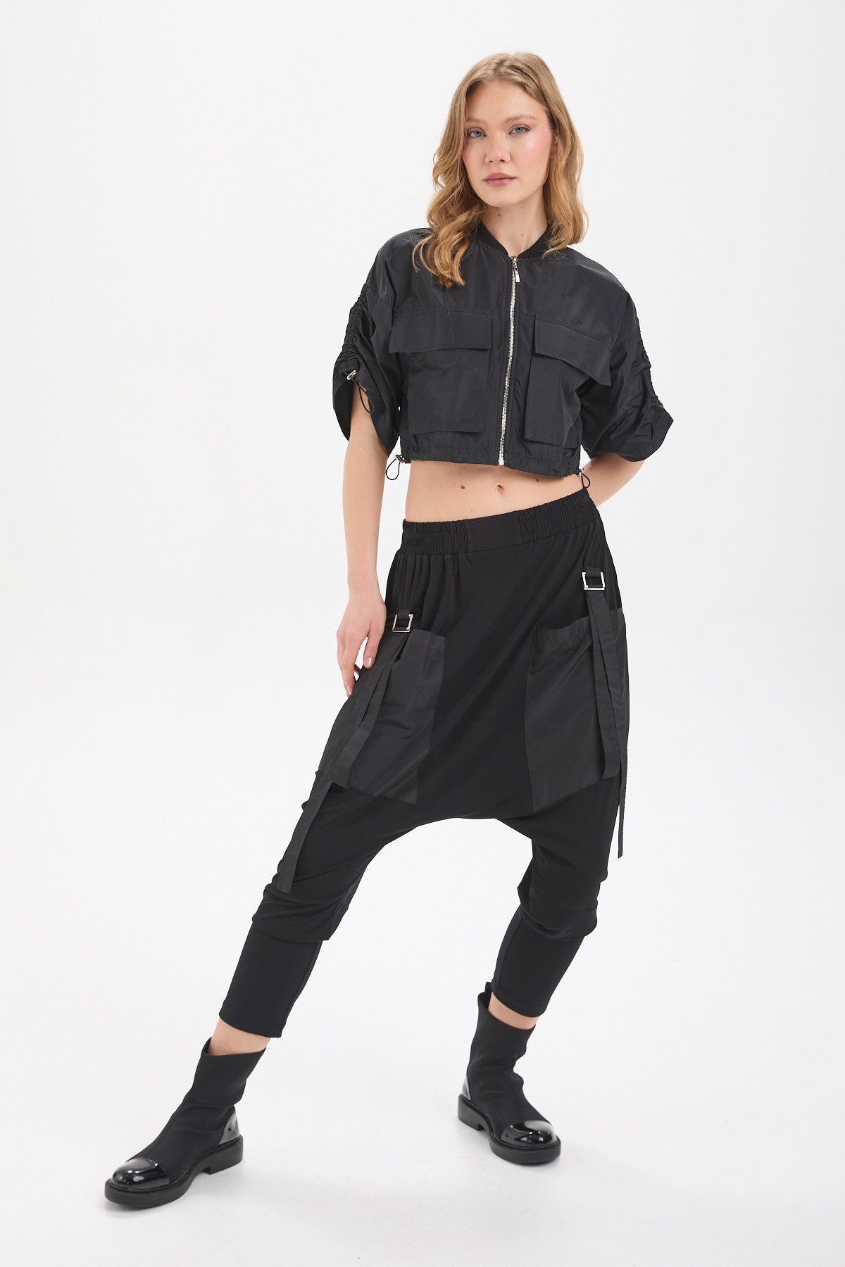 Kadın siyah pantolon – STRATA Katmanlı Şalvar Pantolon | IMBUE color:siyah