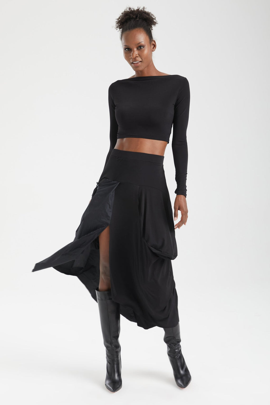 Kadın siyah etek – AVA Yapısal Asimetrik Etek | IMBUE color:siyah