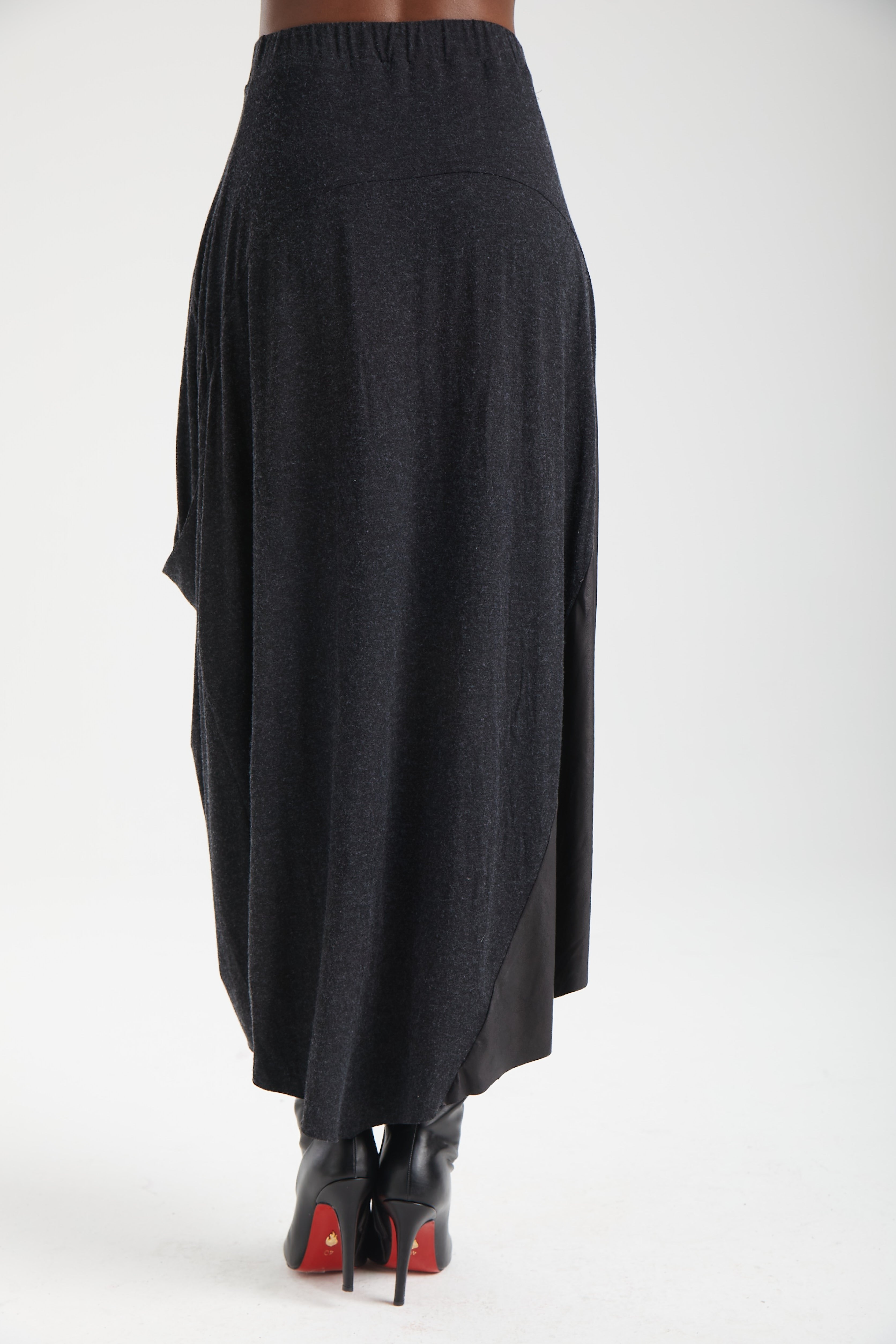 Kadın siyah etek – JUNO Teknik Etek | IMBUE color:siyah