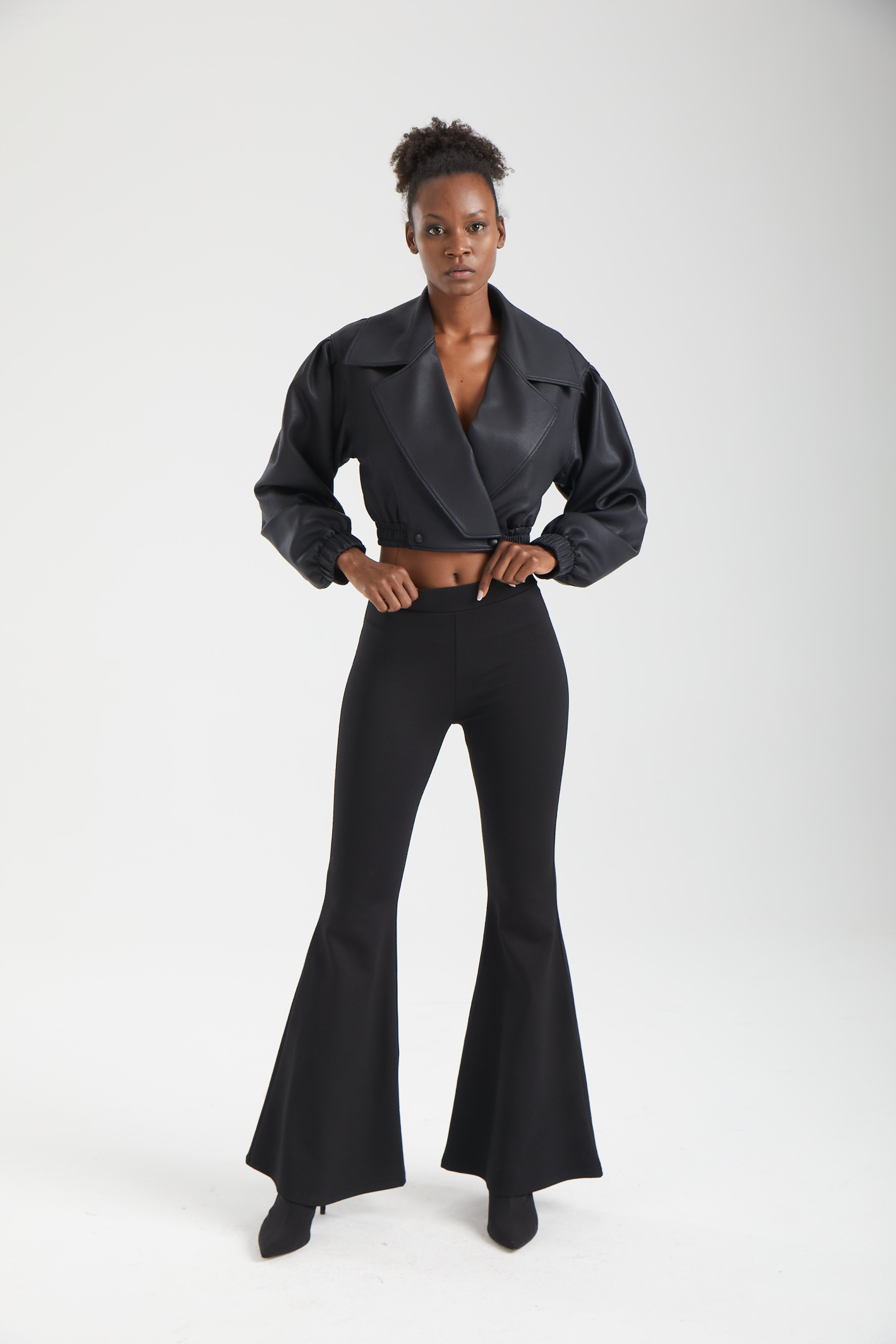 Kadın siyah pantolon – PILLAR Düz Kesim Pantolon | IMBUE color:siyah