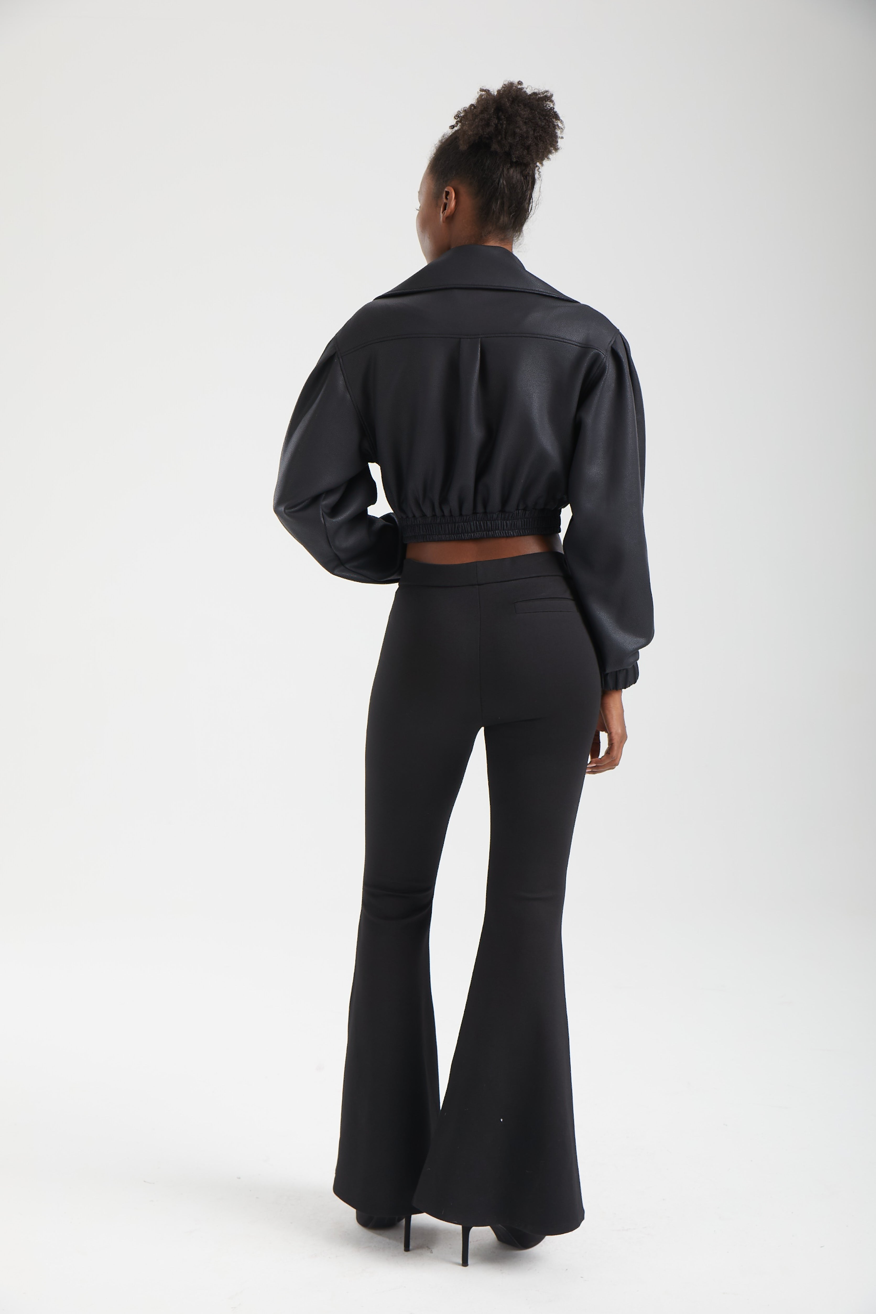 Kadın siyah pantolon – PILLAR Düz Kesim Pantolon | IMBUE color:siyah