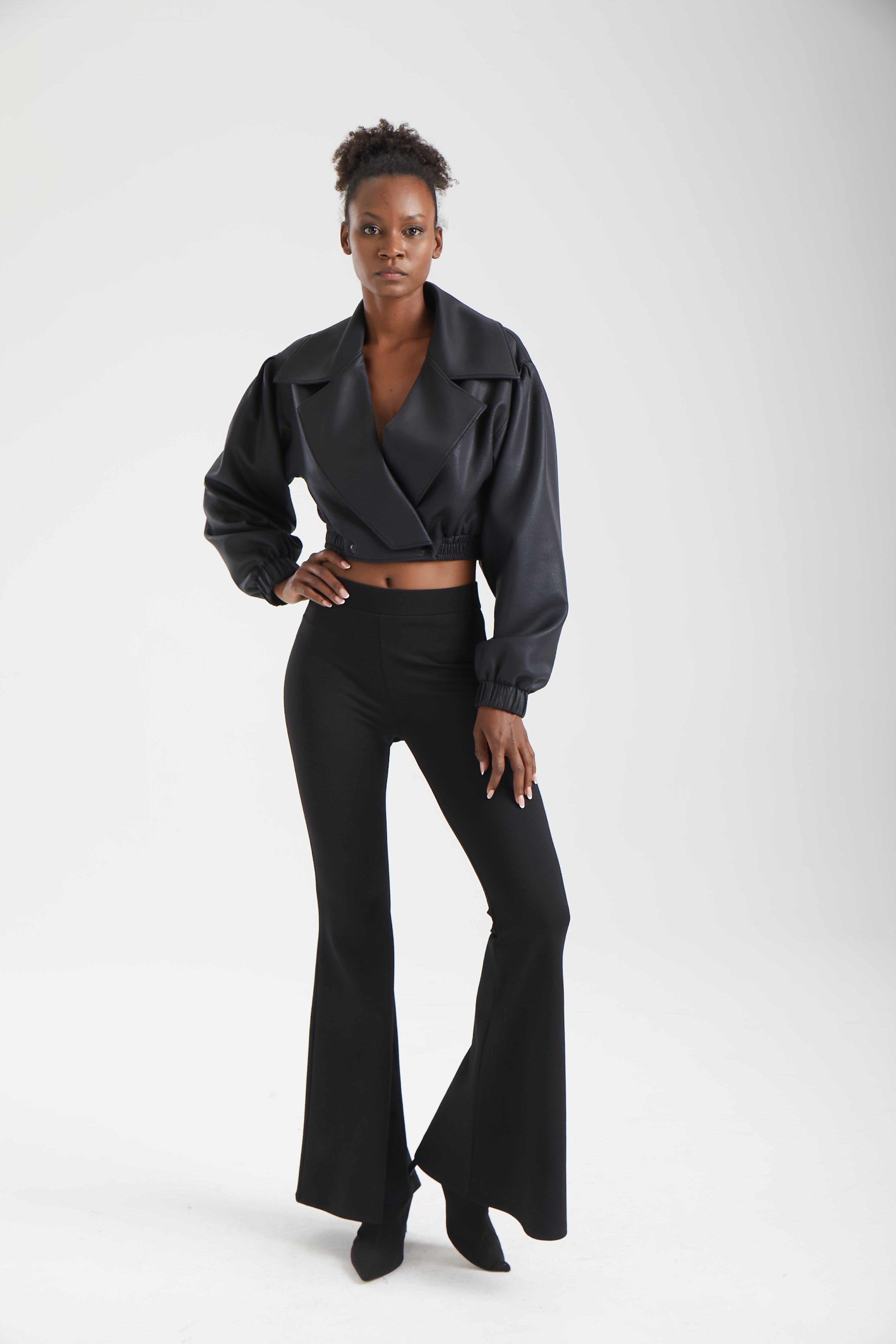 Kadın siyah pantolon – PILLAR Düz Kesim Pantolon | IMBUE color:siyah