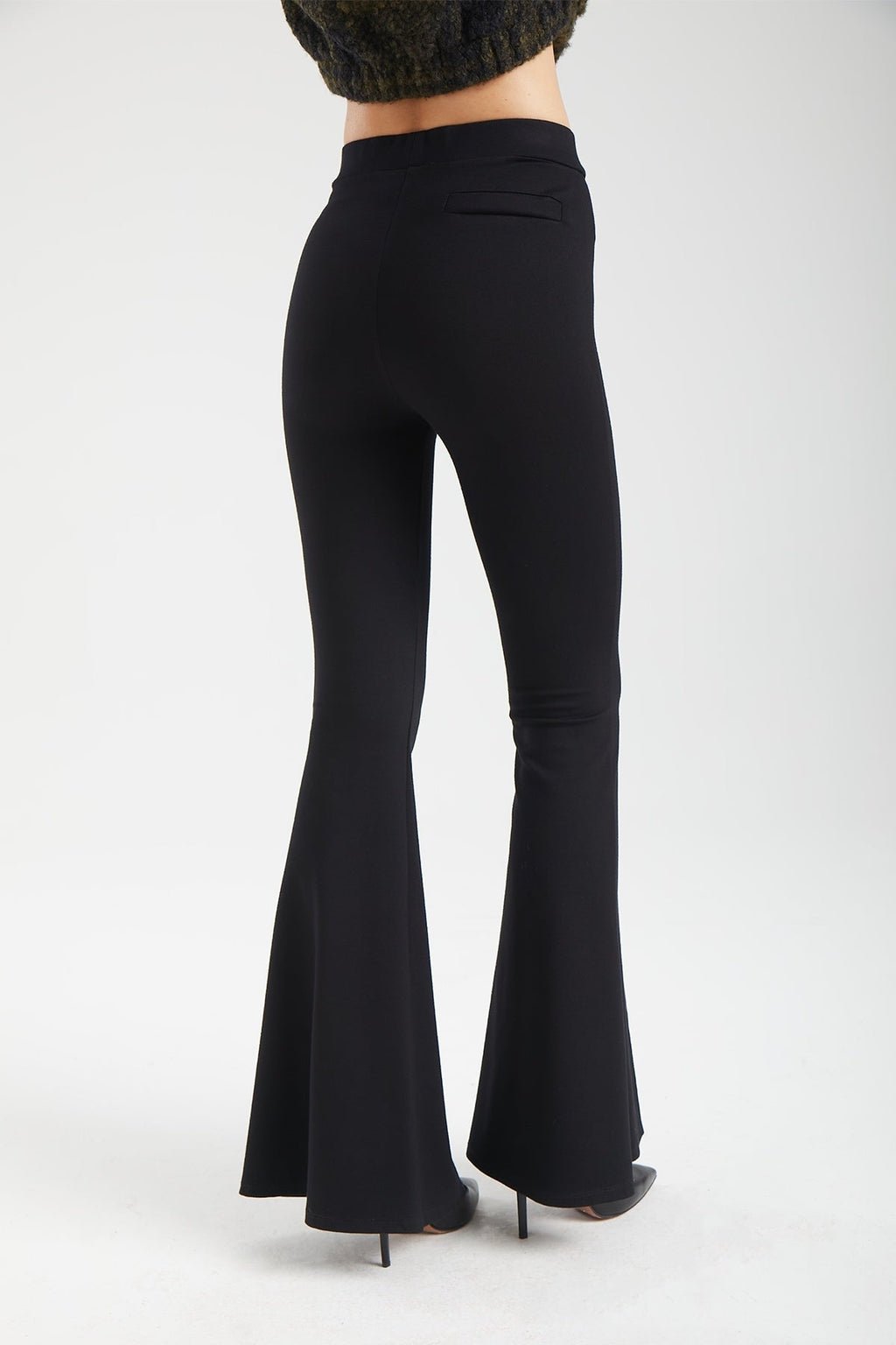 Kadın siyah pantolon – PILLAR Yapısal Dikişli Pantolon | IMBUE color:siyah