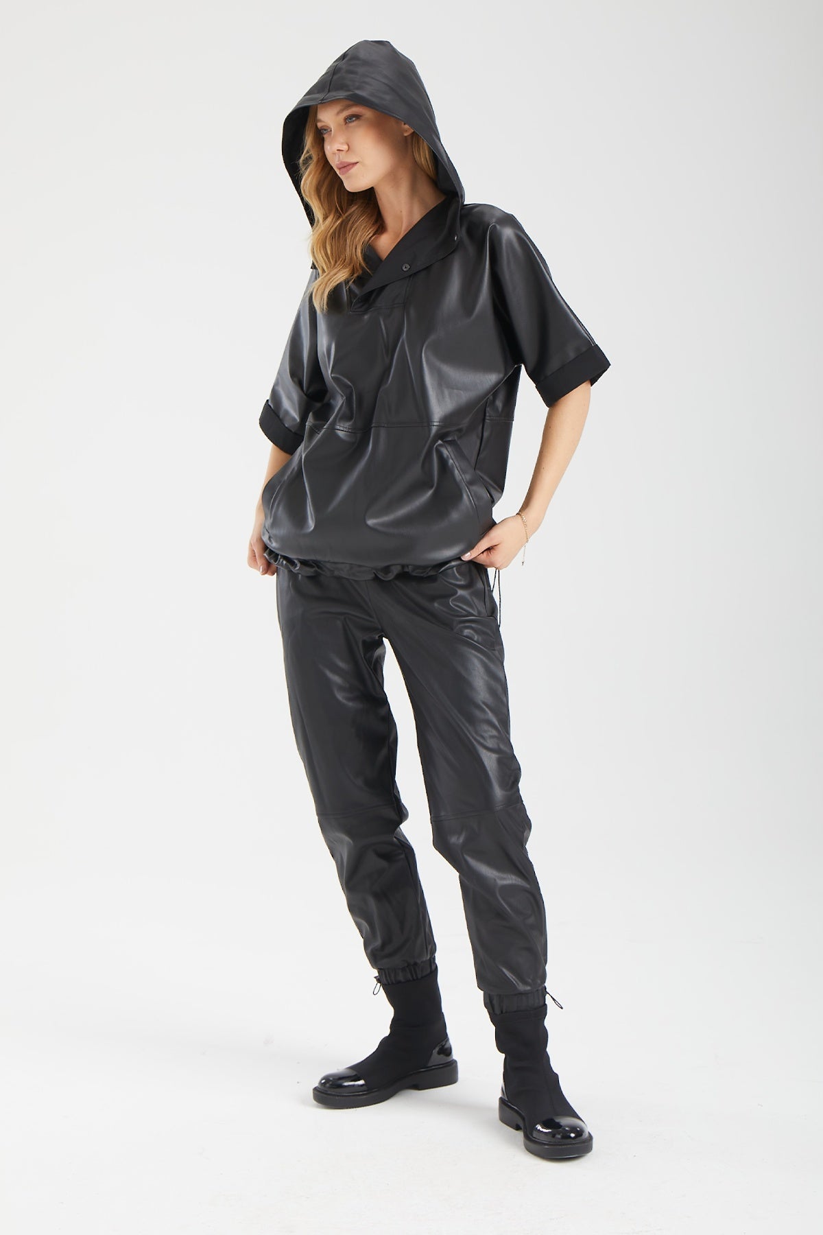 Kadın siyah pantolon – KINETIC Vegan Deri Pantolon | IMBUE color:siyah