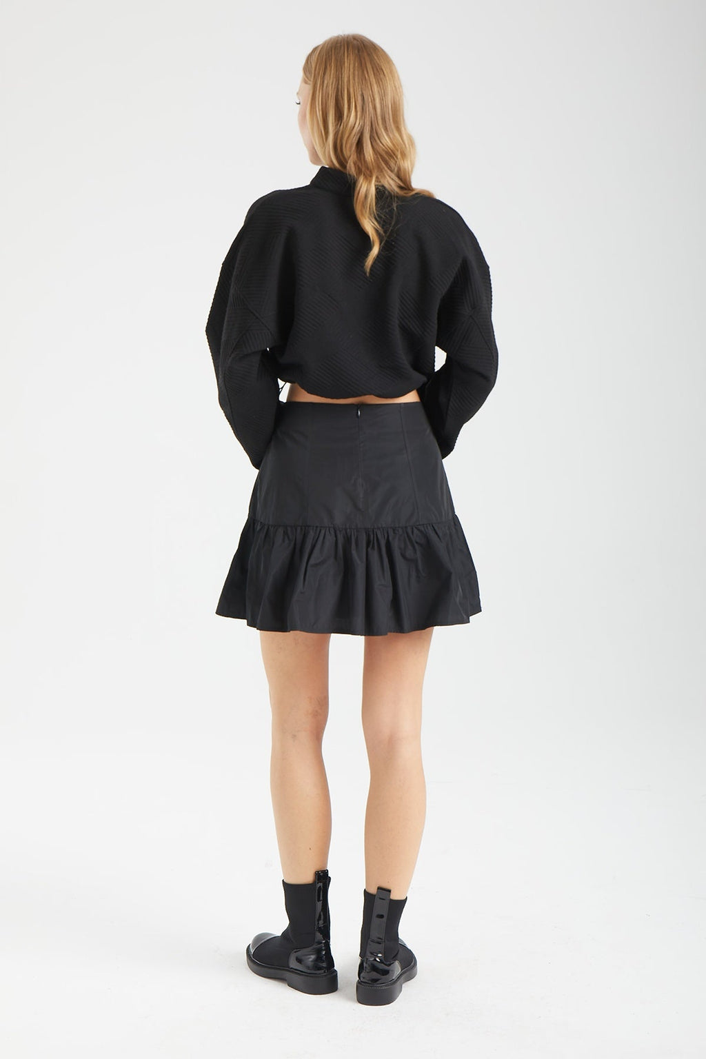 Kadın siyah etek – POISE Yapısal Mini Etek | IMBUE color:siyah