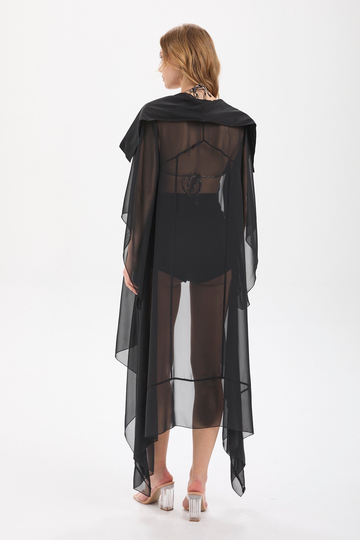 Kadın siyah kimono & kaftan – AURA Asimetrik Şifon Kimono | IMBUE color:siyah