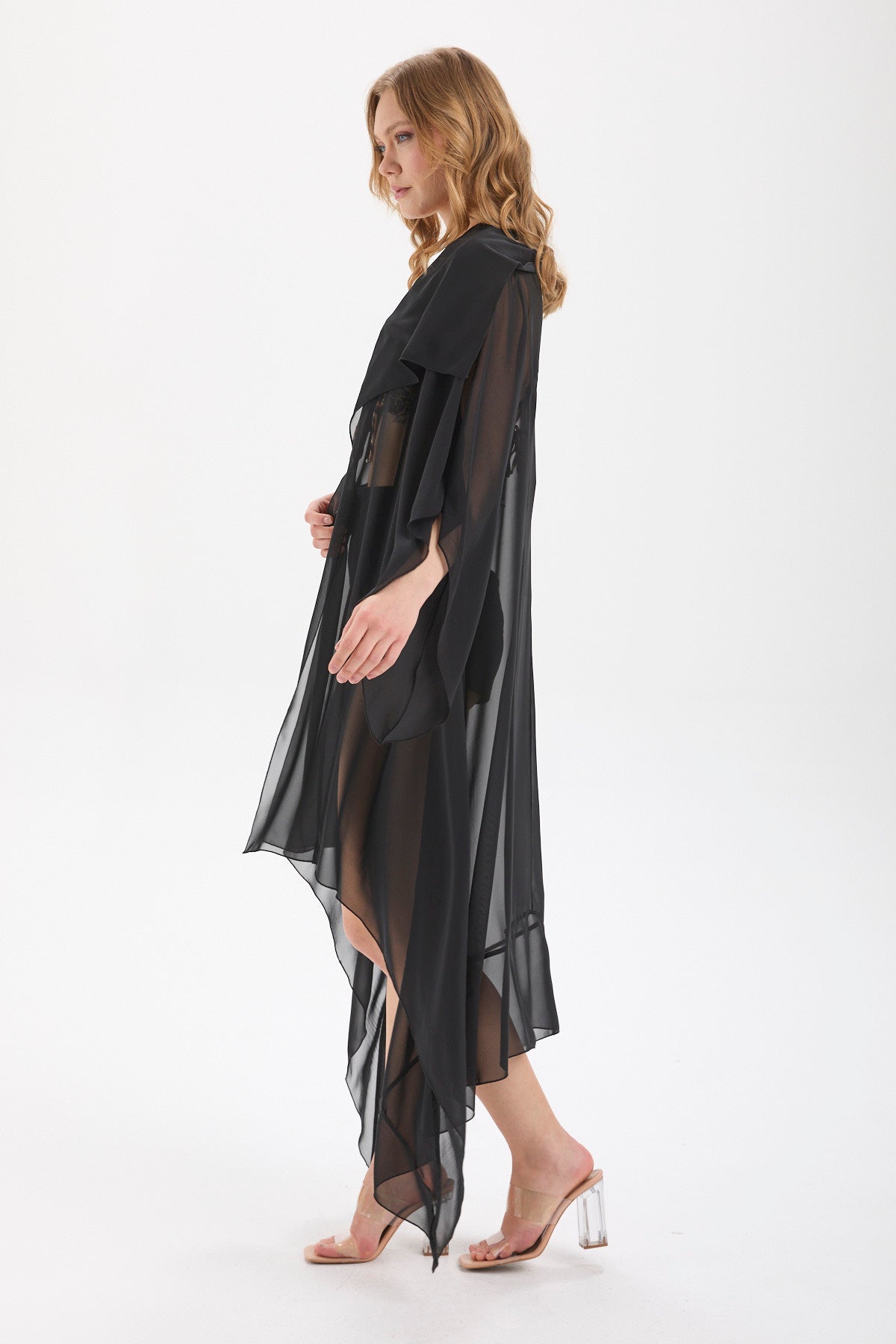 Kadın siyah kimono & kaftan – AURA Asimetrik Şifon Kimono | IMBUE color:siyah