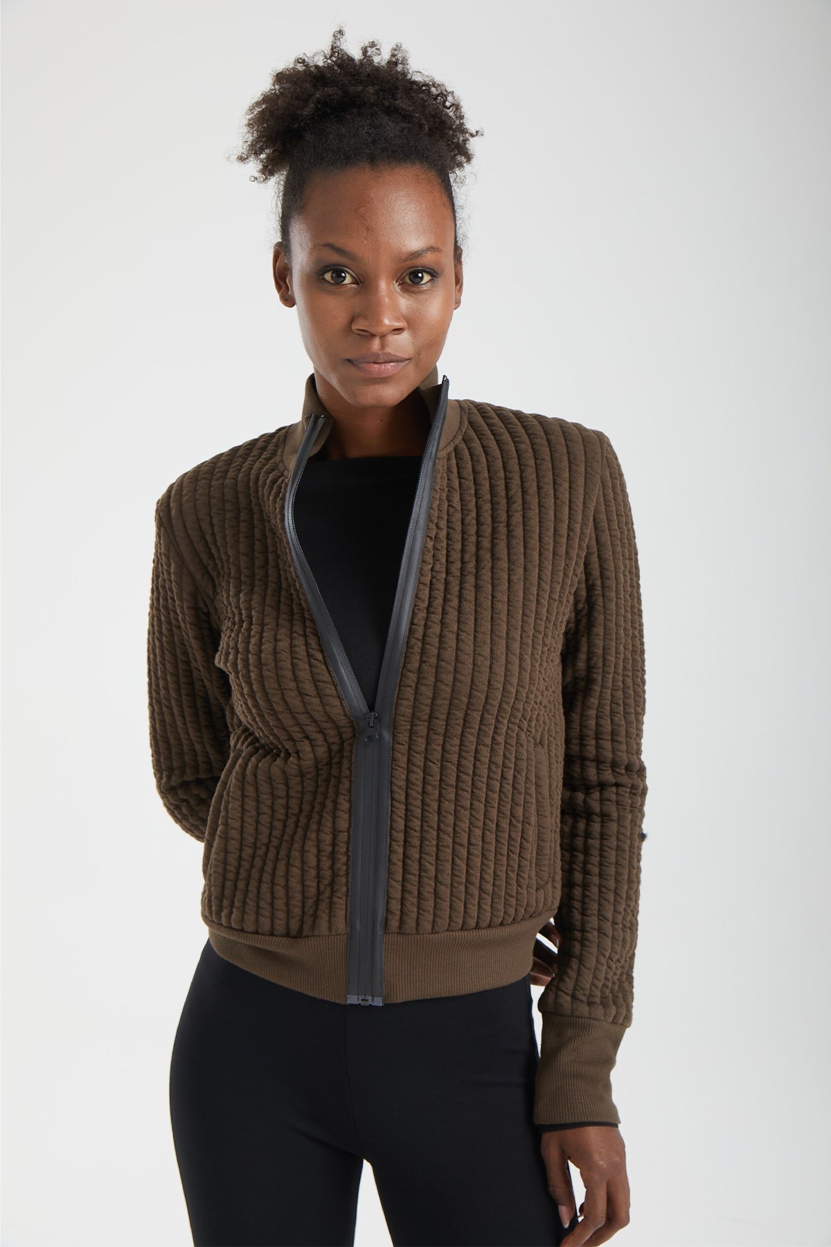 Kadın siyah ceket – GAIA Yapısal Dokulu Bomber Ceket | IMBUE color:siyah