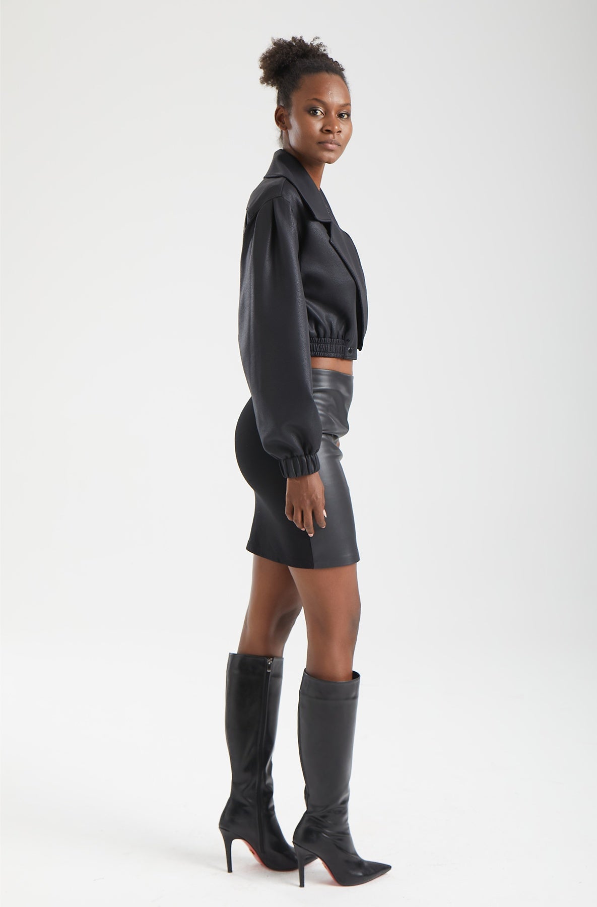 Kadın siyah ceket – ERIS Yapısal Kol Ceket | IMBUE color:siyah