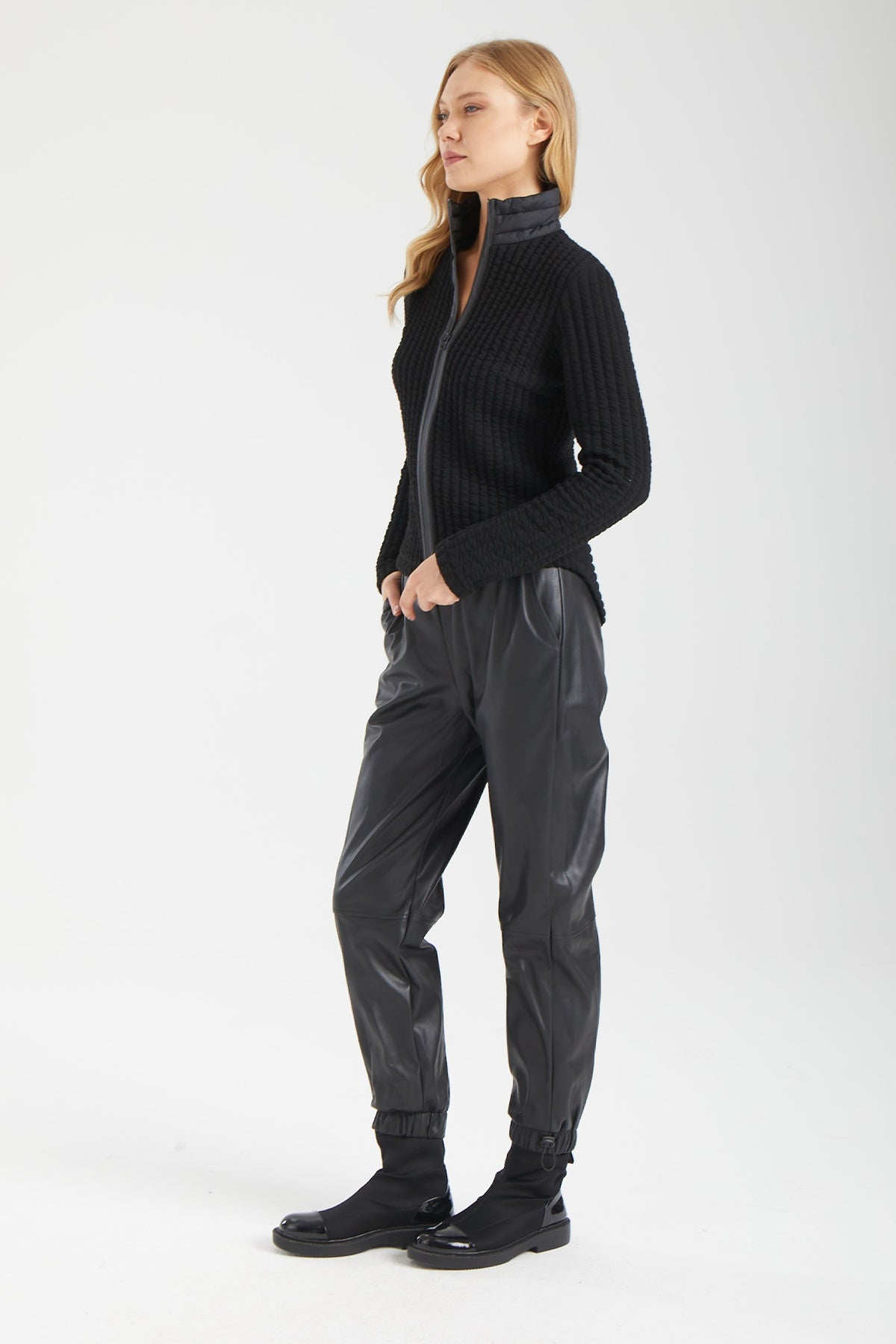 Kadın siyah ceket – ORBIT Konturlu Ceket | IMBUE color:siyah