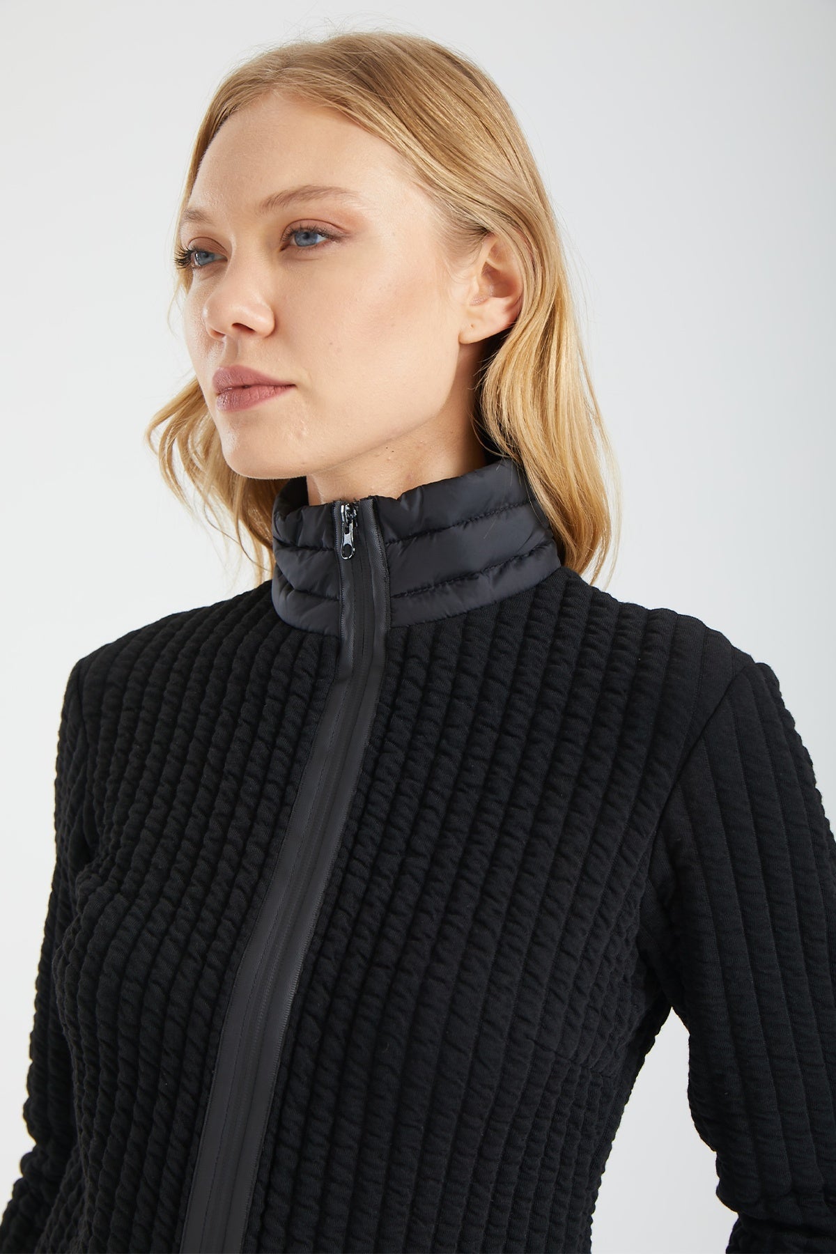 Kadın siyah ceket – ORBIT Konturlu Ceket | IMBUE color:siyah