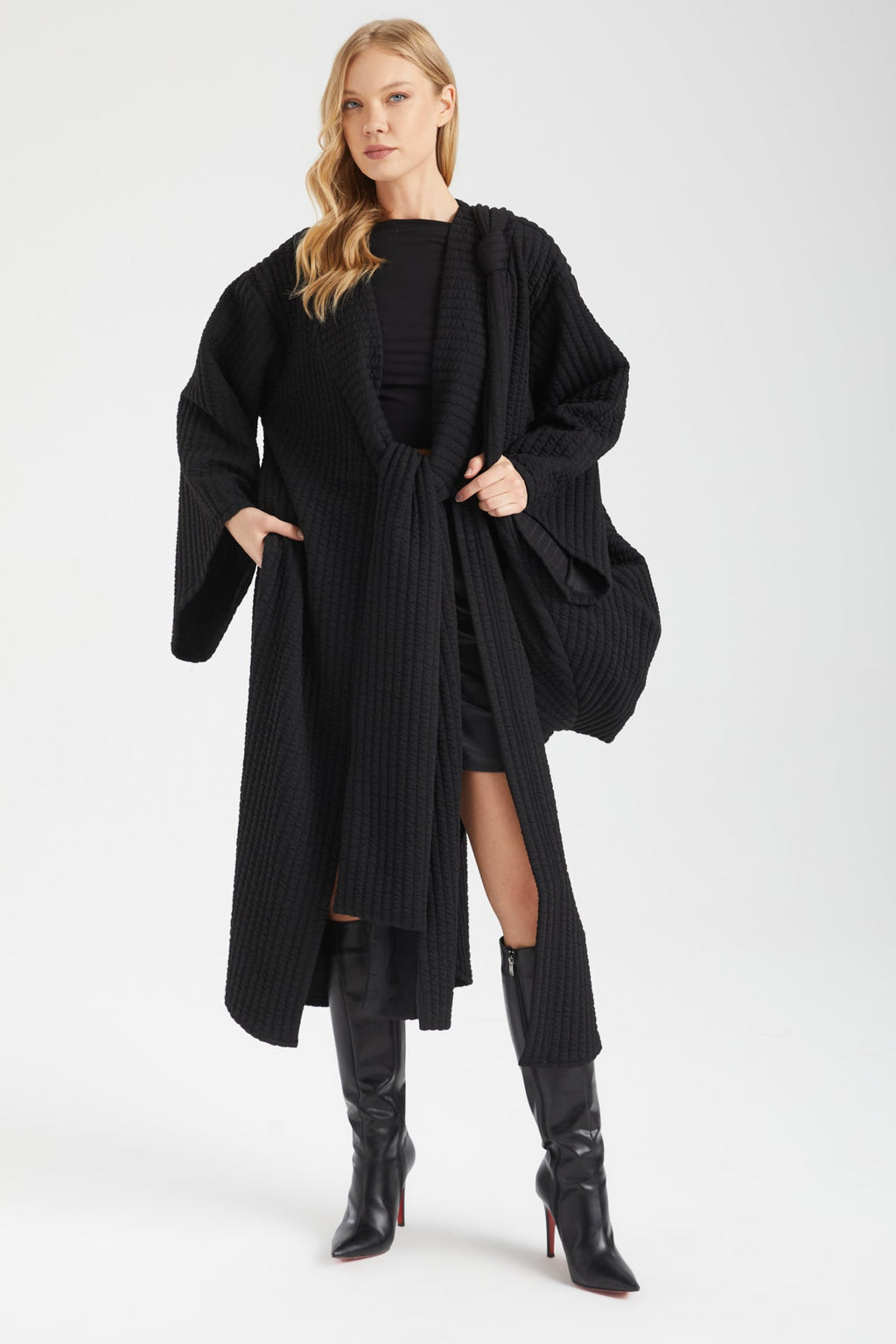 Kadın siyah kimono – ATLAS Yapısal Kimono | IMBUE [color:siyah]