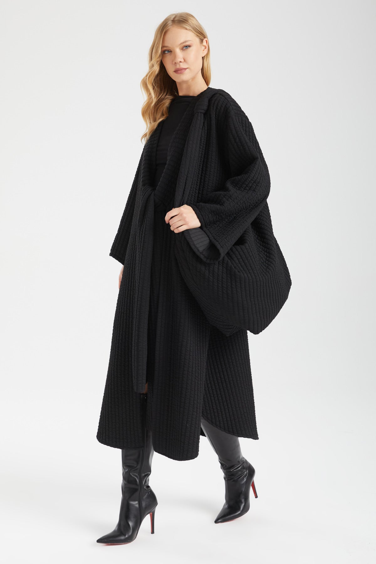 Kadın siyah kimono – ATLAS Yapısal Kimono | IMBUE [color:siyah]