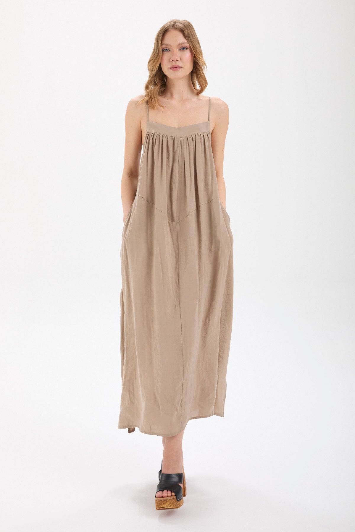ELYSE Dökümlü Maxi Elbise - bej dökümlü maxi elbise - IMBUE - color:BEI
