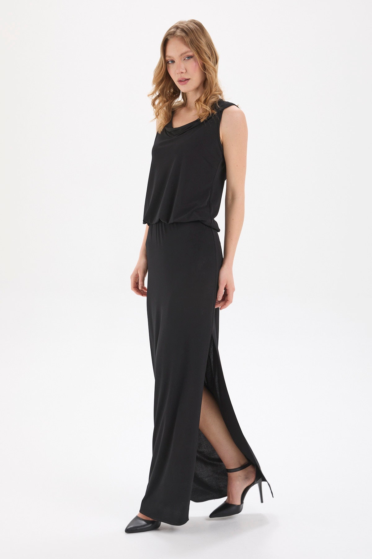 Kadın siyah elbise – STYX Kapüşonlu Maxi Elbise | IMBUE [color:siyah]