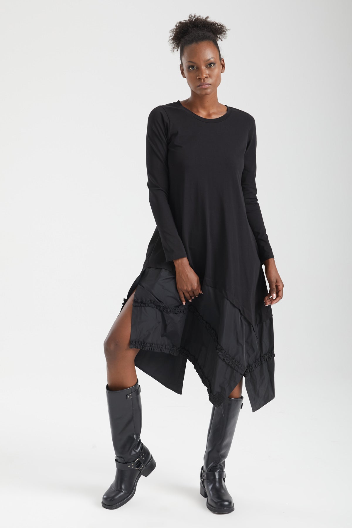 Kadın siyah elbise – FREYA Hareketli Etek Ucu Elbise | IMBUE color:siyah