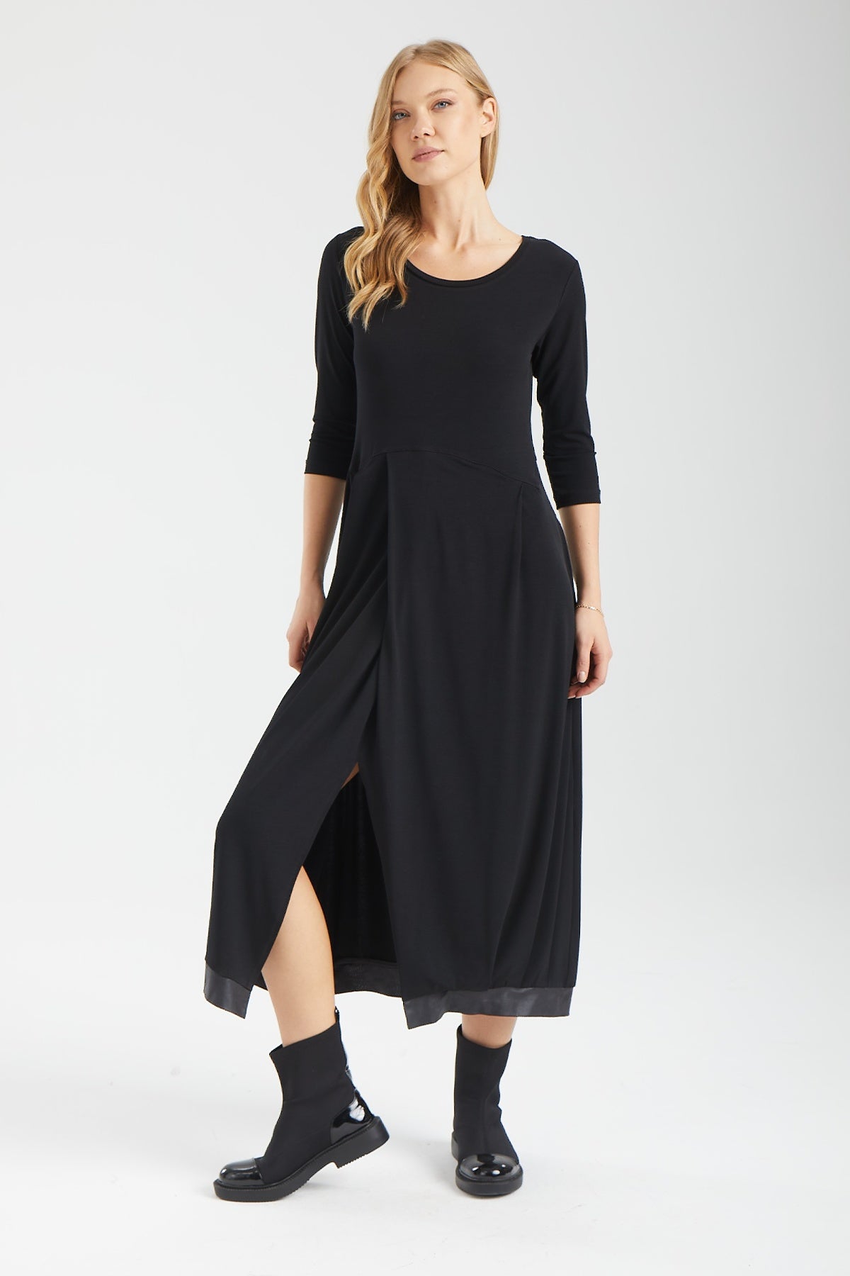 Kadın siyah elbise – AURA Etek Ucu Detaylı Elbise | IMBUE color:siyah