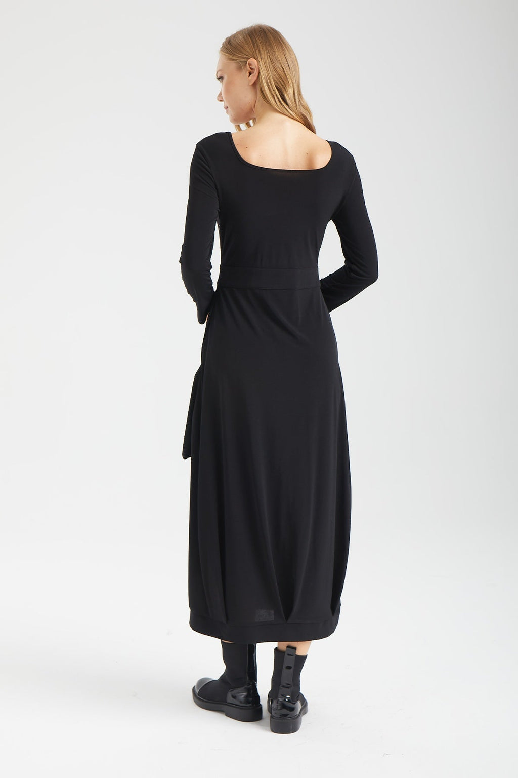 Kadın siyah elbise – THEA Drapeli Elbise | IMBUE color:siyah