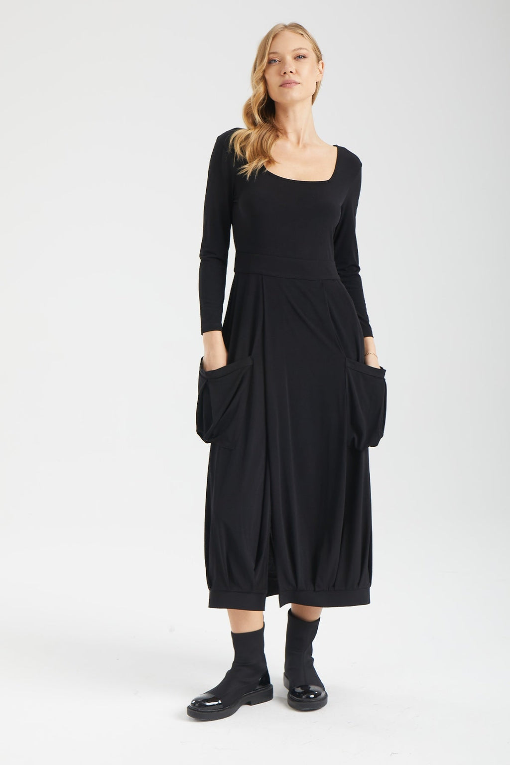 Kadın siyah elbise – THEA Drapeli Elbise | IMBUE color:siyah