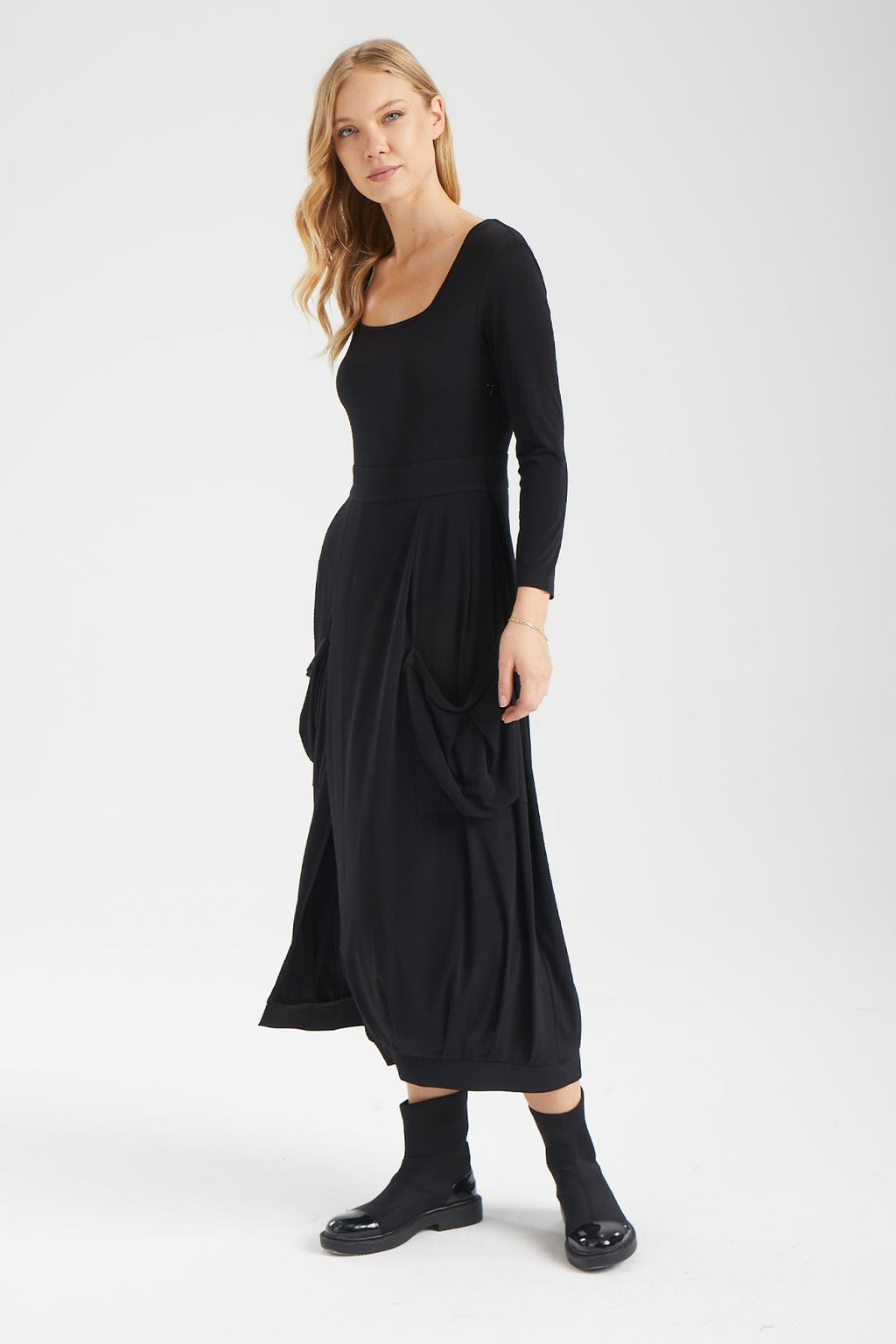 Kadın siyah elbise – THEA Drapeli Elbise | IMBUE color:siyah