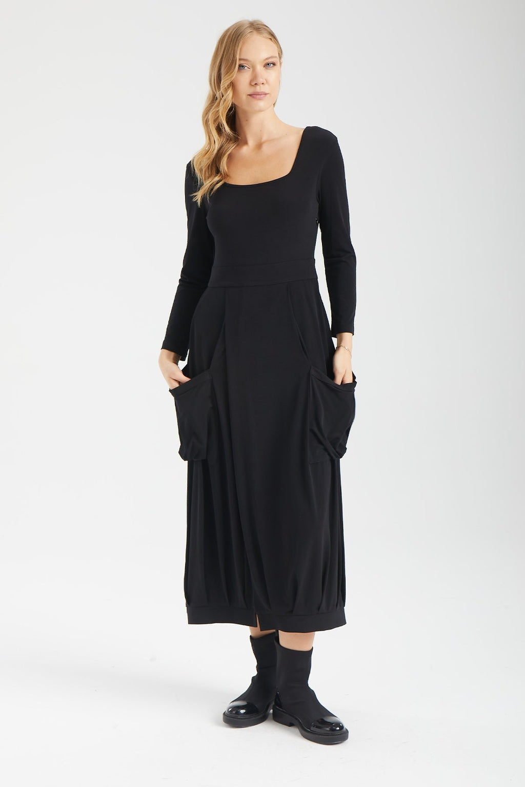 Kadın siyah elbise – THEA Drapeli Elbise | IMBUE color:siyah