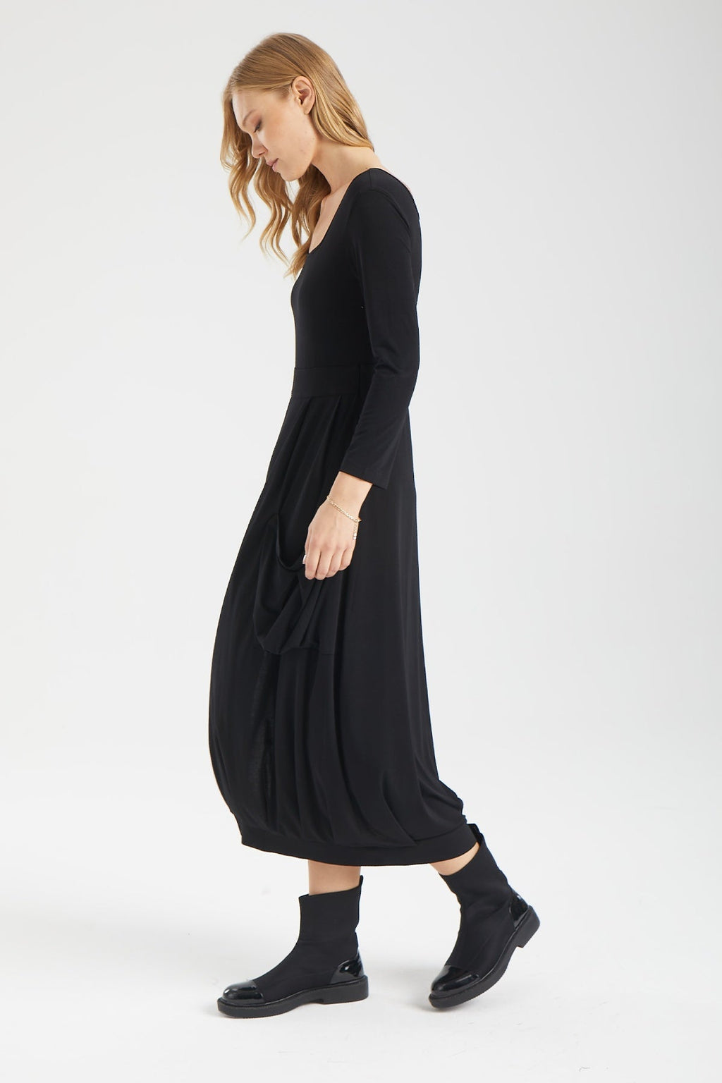 Kadın siyah elbise – THEA Drapeli Elbise | IMBUE color:siyah