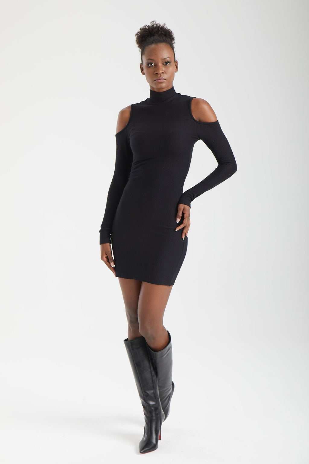 Kadın siyah elbise – LYRA Cut-Out Fitilli Elbise | IMBUE color:siyah