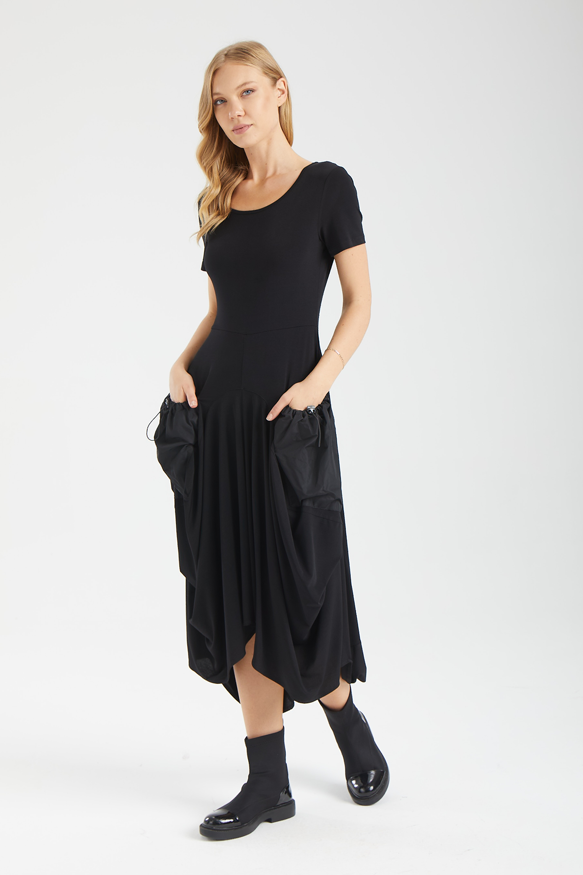 VEGA Teknik Cepli Balon Elbise