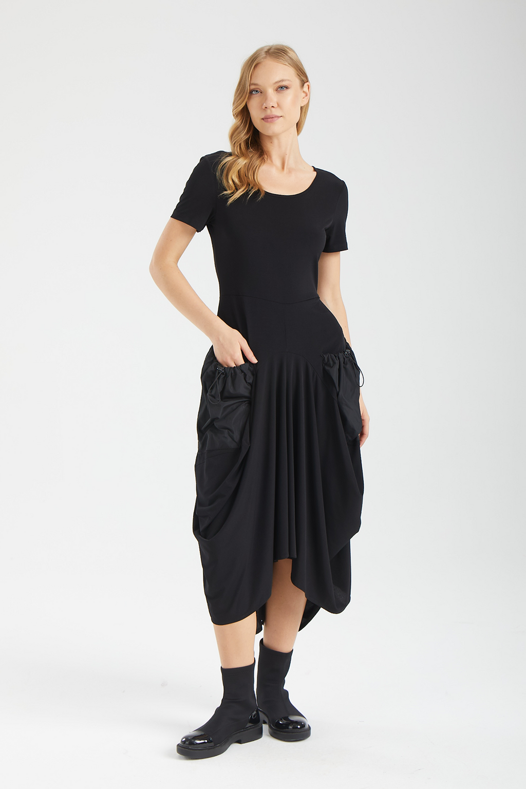 VEGA Teknik Cepli Balon Elbise